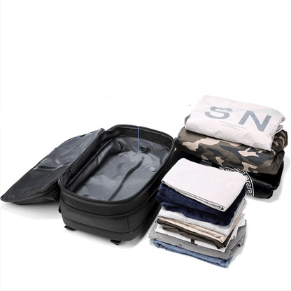 CompriBag™ | Ruimtebesparend reizen met de vacuüm rugtas - Storebay.nl