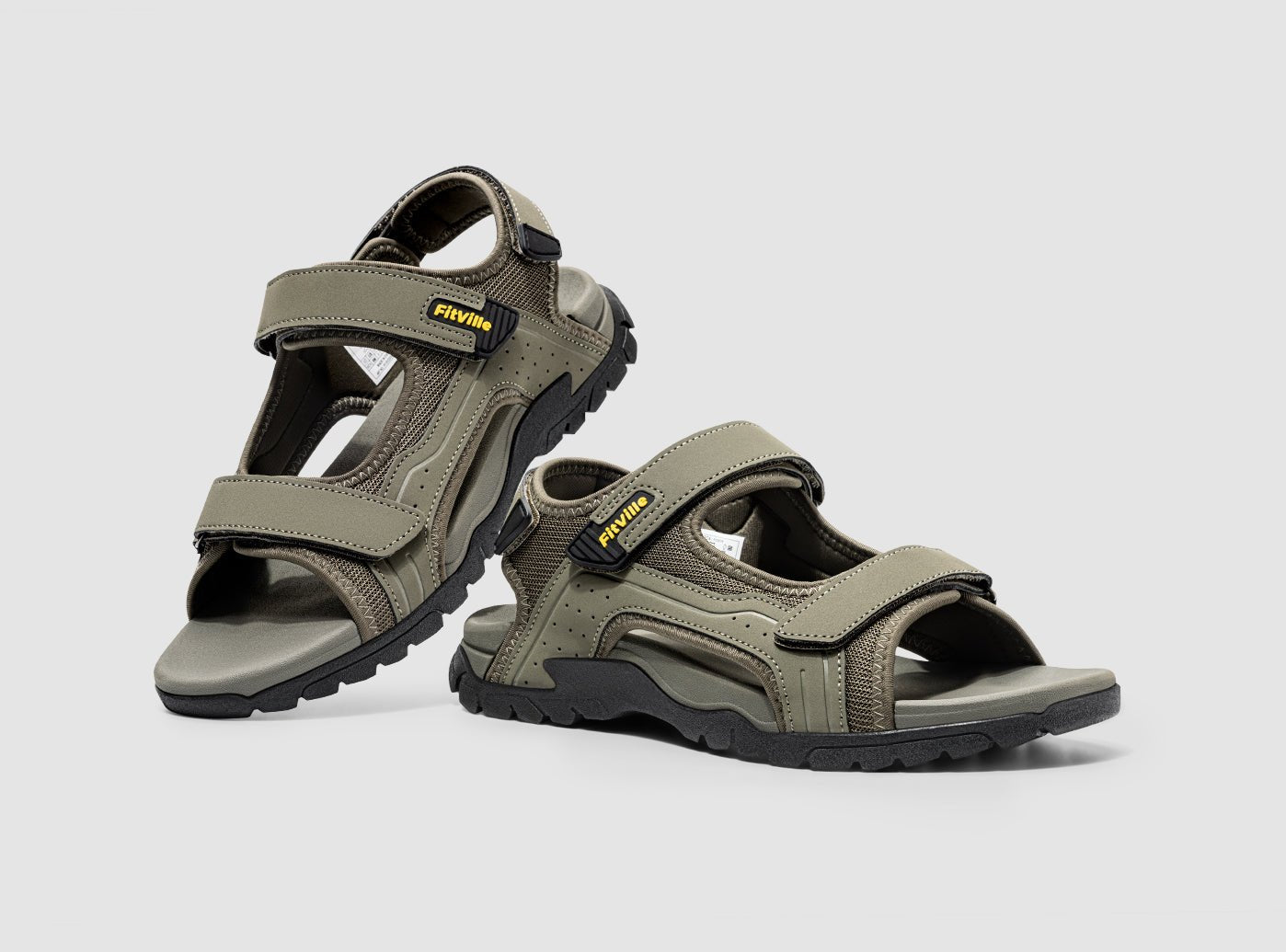Heren orthopedische sandaal Yona, ideaal voor zomerse dagen en actieve levensstijl met pijnverlichting.