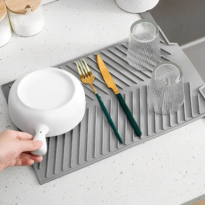 Non Slip Silicone Drying Mat with Drip Tray Design for Dishes