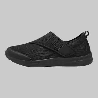 Deze unisex diabetes schoenen met klittenband bieden pijnverlichting en loopcomfort voor brede en gevoelige voeten.